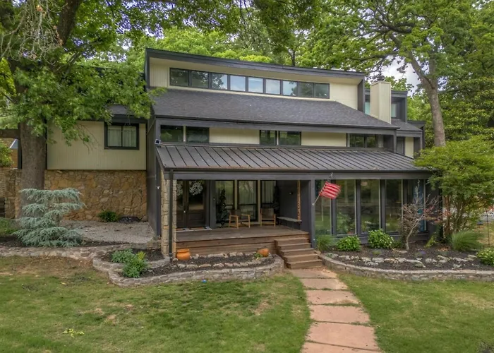 Ultimate Family Getaway-sleeps 18