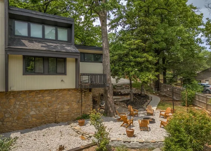 Ultimate Family Getaway-sleeps 18