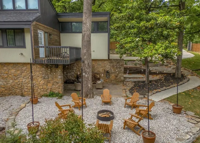 Сasa de vacaciones Ultimate Family Getaway-sleeps 18 Tulsa